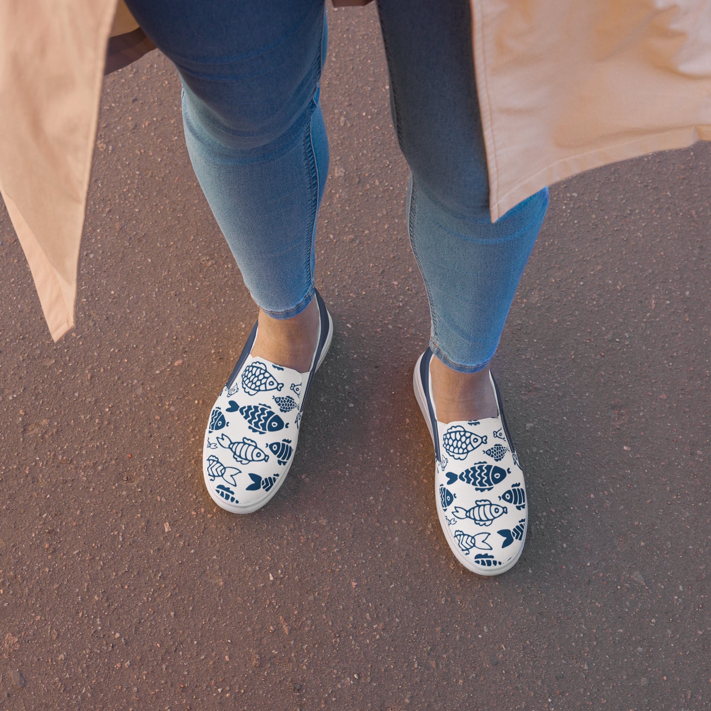 Women’s slip-on canvas shoes (Red Crab)