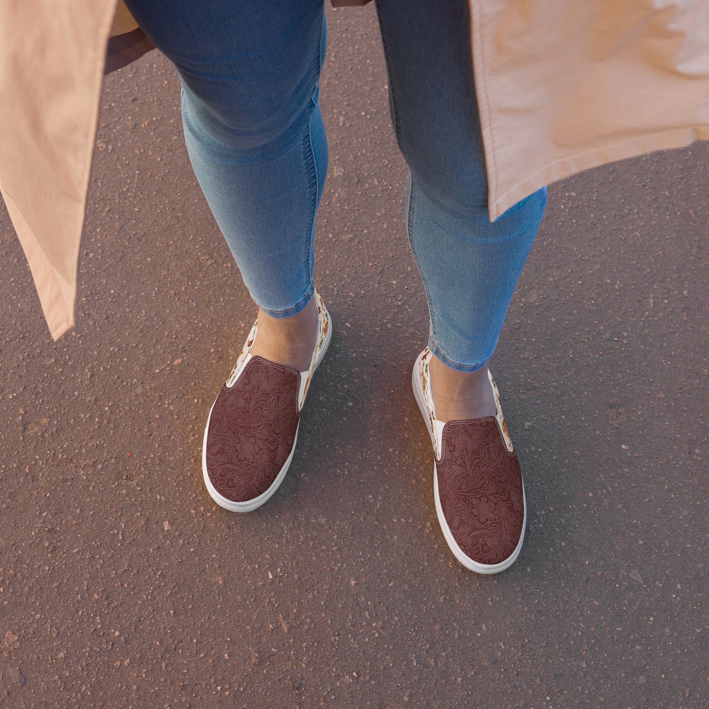 Women’s slip-on canvas shoes (Born To Raise Hell)