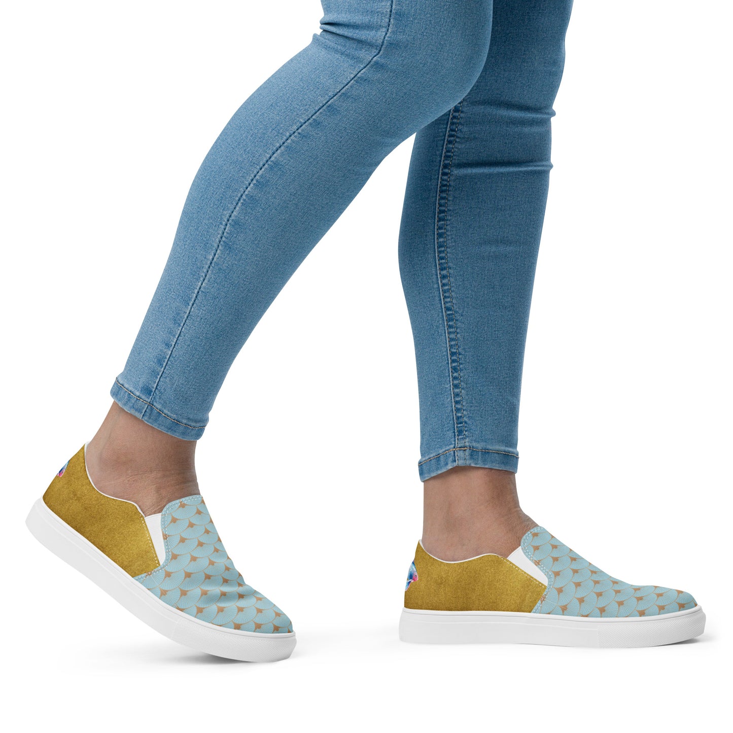 Women’s slip-on canvas shoes (Colorful Fish)