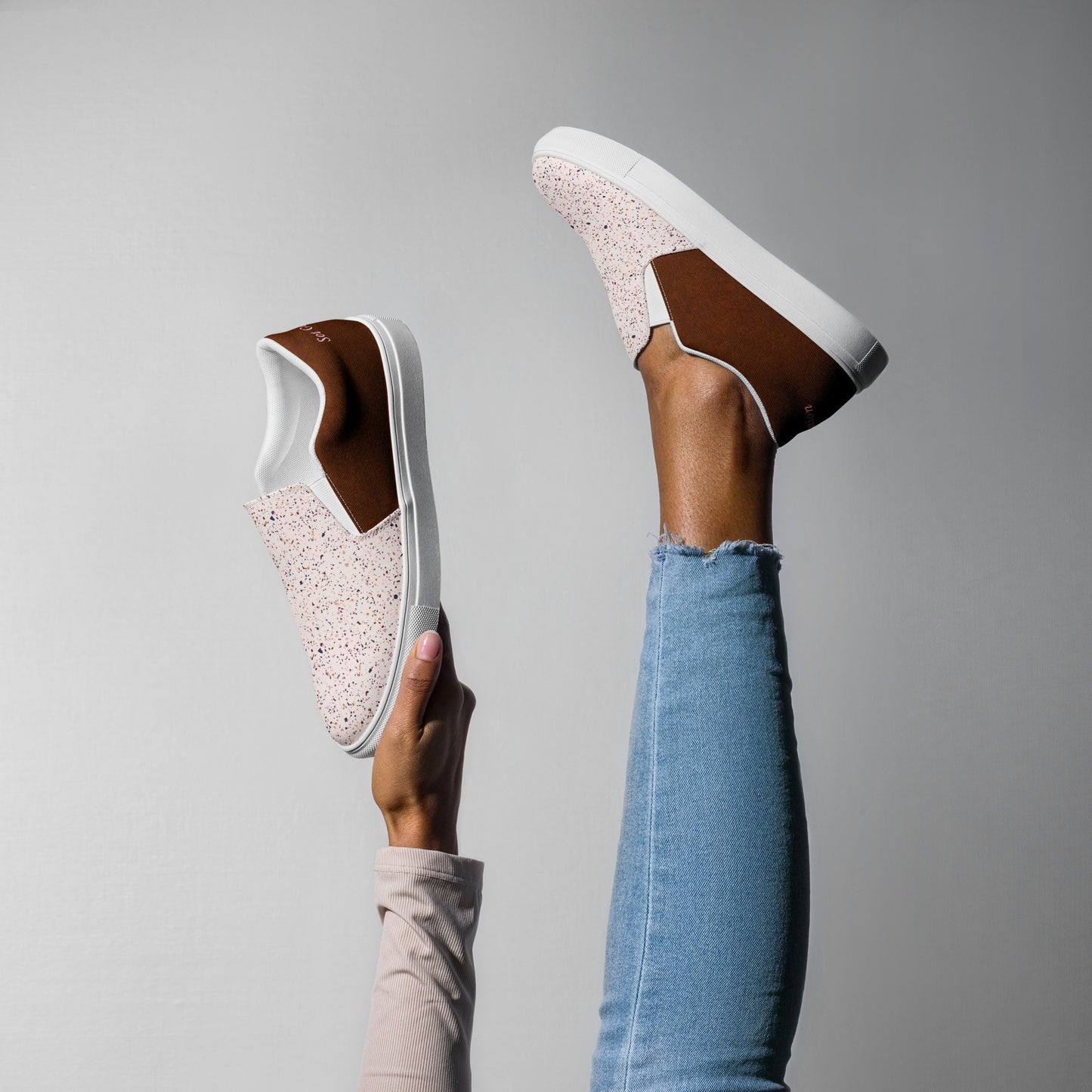 Women’s slip-on canvas shoes (Set Goals/Take Action)